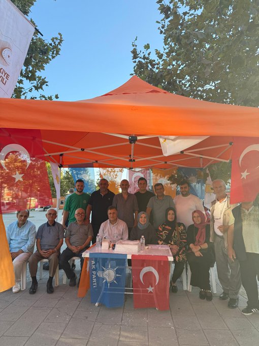 Muratpaşa Mahallemizde kurduğumuz AK Nokta standımızda vatandaşlarımızla bir araya geldik