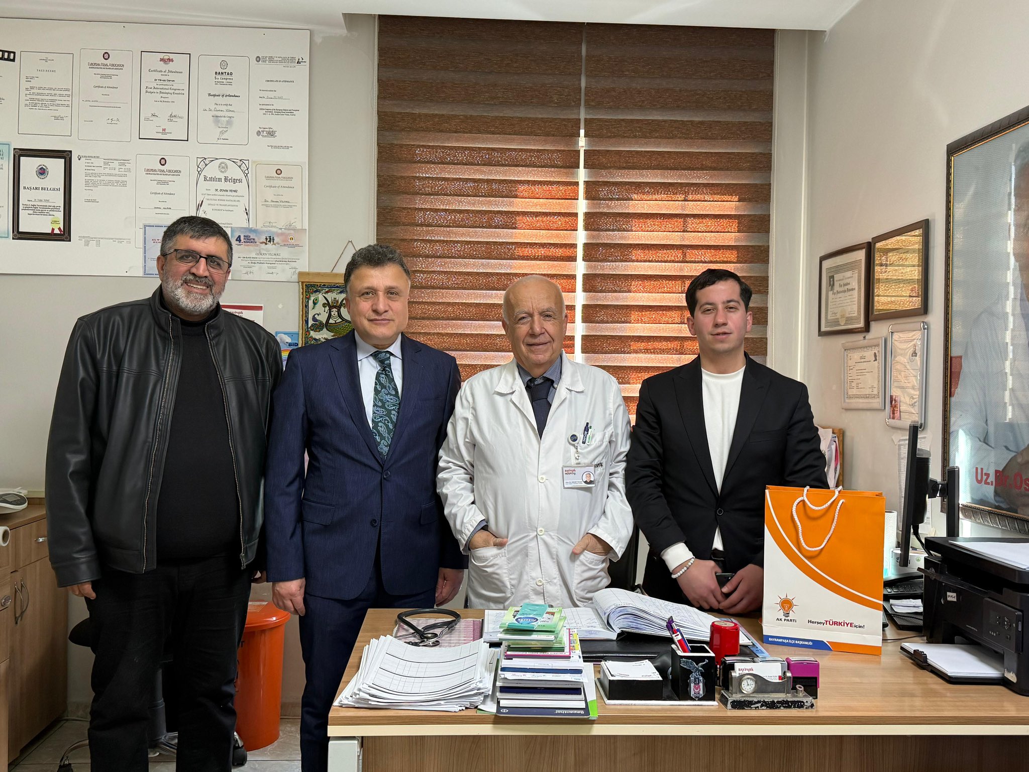 Baypark Hospital’da Sağlık Çalışanlarına 14 Mart Tıp Bayramı Ziyareti