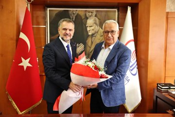 Belediye Meclisimizin kararıyla Sayın İbrahim Akın, 18 ay sonra yeniden AK Parti belediyeciliğini temsil etmek üzere görevine başlamıştır