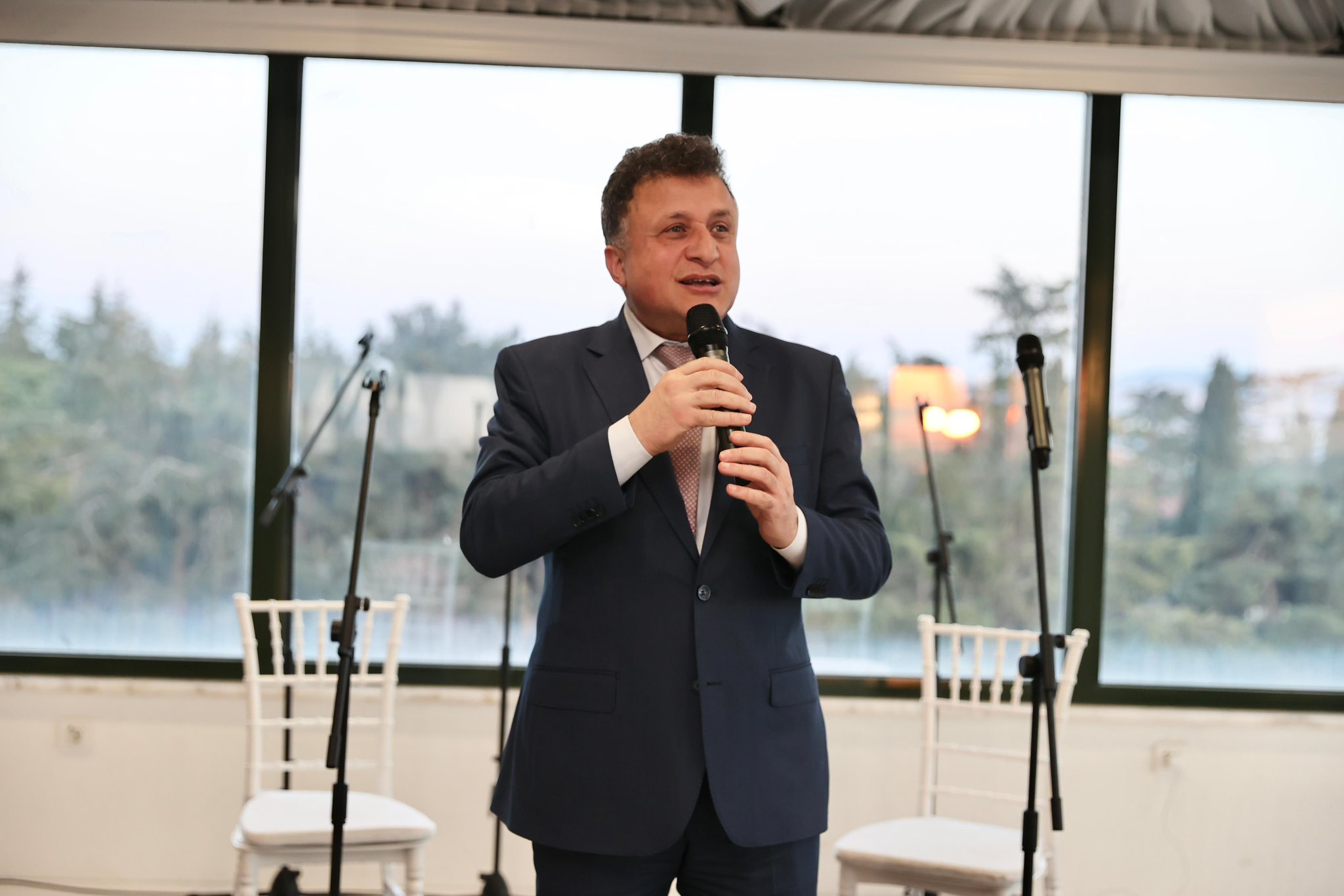 Başkan Mehmet Acar, İlçe Yönetim Kurulu Üyesi Sedat Durak’ın Açılış İftarında Teşkilatla Buluştu