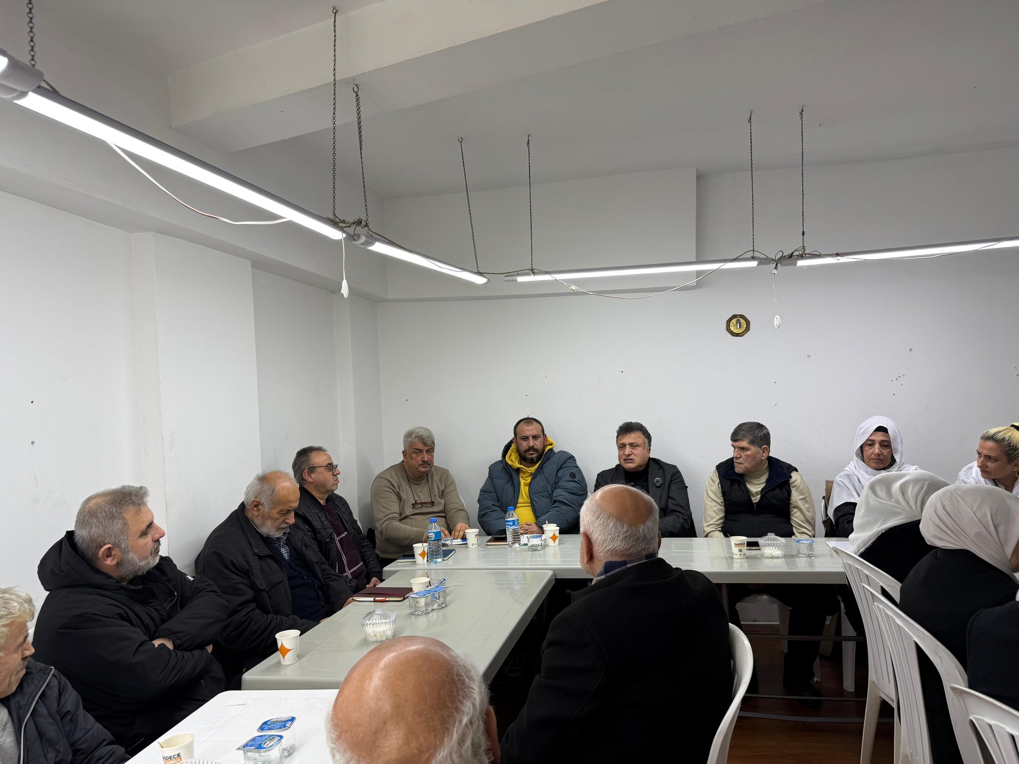 Bayrampaşa’da 11 Mahallede Haftalık Teşkilat Toplantıları Gerçekleştirildi