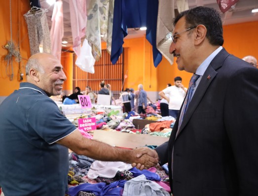 “Türkiye'yi adım adım, karış karış gezerek milletimizle buluştuk.”