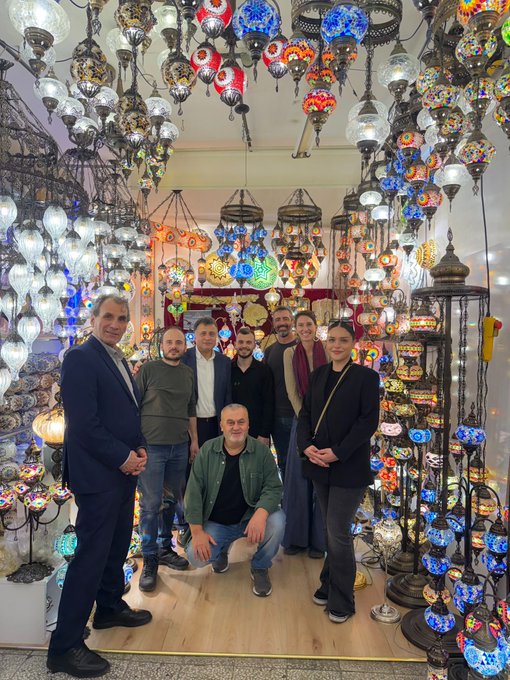 Altıntepsi Mahallemizde esnaf kardeşlerimizi ziyaret ederek sohbet ettik, taleplerini dinledi