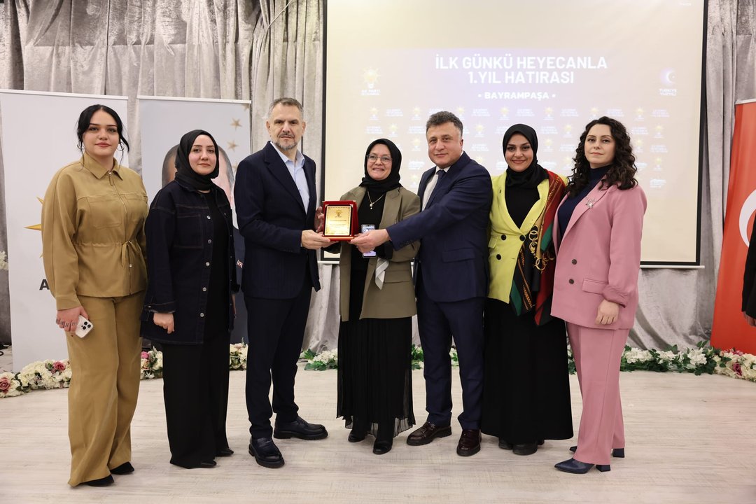 Omuz Omuza Geçen 1 Yıl