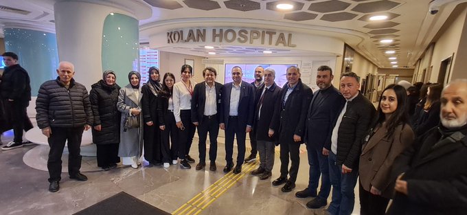 Her mahallesiyle bayrampaşa ilçemizin sokaklarında ve işyerlerinde hemşehrilerimizle buluşmaya, dertleriyle hemhal olmaya devam ediyoruz.