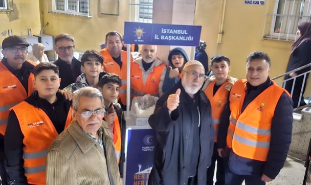 Yıldırım Mahallesi Yeni Camii’nde Teravih Sonrası Gönül Buluşması