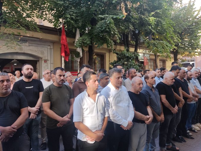 Yenidoğan Mahallesi teşkilat mensuplarımızdan Ahmet Akıllı’nın amcası Mahmut Akıllı’nın  cenaze namazını katılım sağladık.