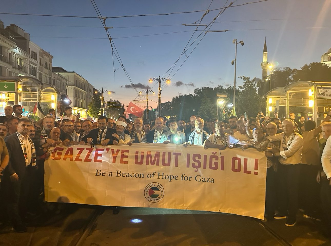 Mazlumun sesi olmak, zalimin karşısında dimdik durmaktır.