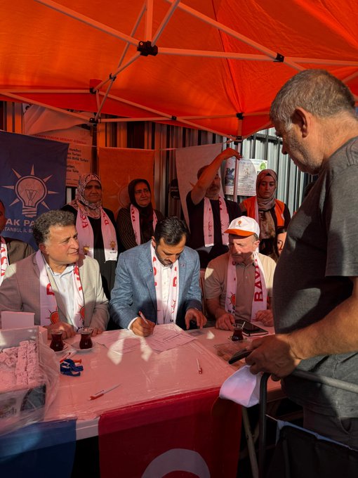 İl Başkanımız Abdullah Özdemir  AK Nokta standımızda...