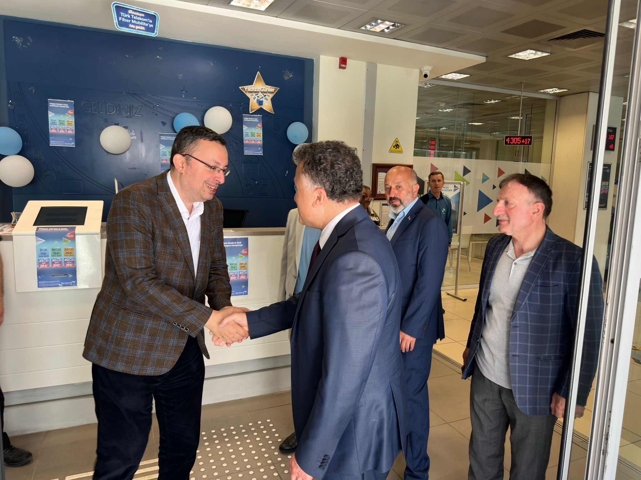 Bayrampaşa Türk Telekom Şubesindeyiz