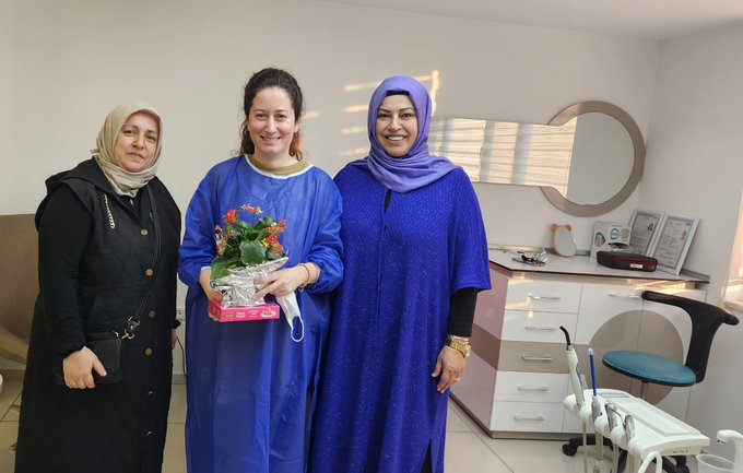 Diş Hekimleri Haftası’nda değerli hekimlerimizi ziyaret ettik.