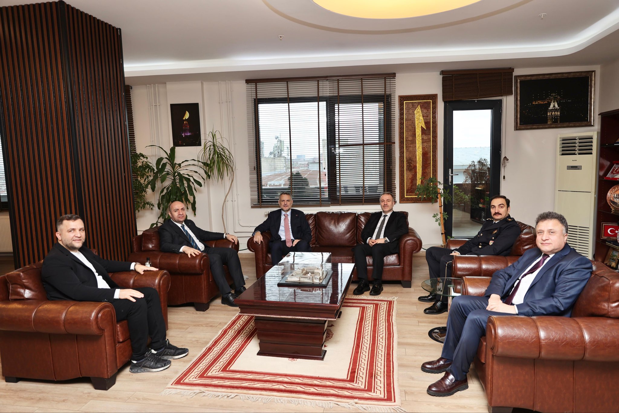 Bayrampaşa’da Protokol Bayramlaşması: Birlik ve Kardeşlik Mesajı