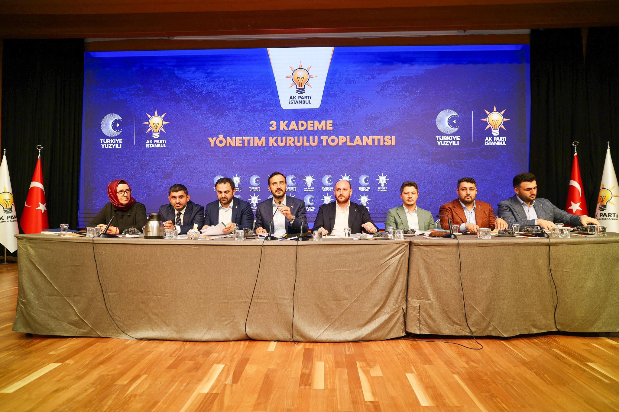 Sn.Ahmet Büyükgümüş’un teşrifleriyle 3 Kademe Yönetim Kurulu Toplantımız.