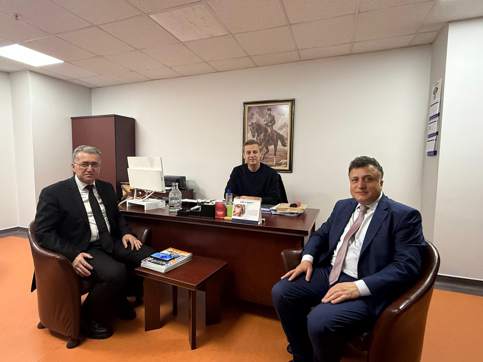 Başkan Mehmet Acar’dan Bayrampaşa Göz Vakfı’na Tıp Bayramı ve Kadir Gecesi Ziyareti