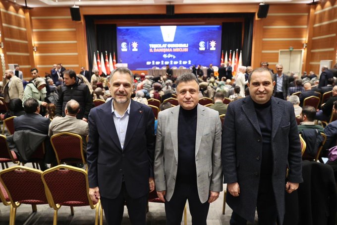 AK Partimizin siyaset anlayışının temelinde ortak akıl, istişare ve güçlü teşkilat ruhu vardır.