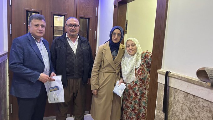 İstanbul Milletvekilimiz ile Hane Ziyaretlerinde Kocatepe Mahallemizde Üye Çalışması Gerçekleştirdik.