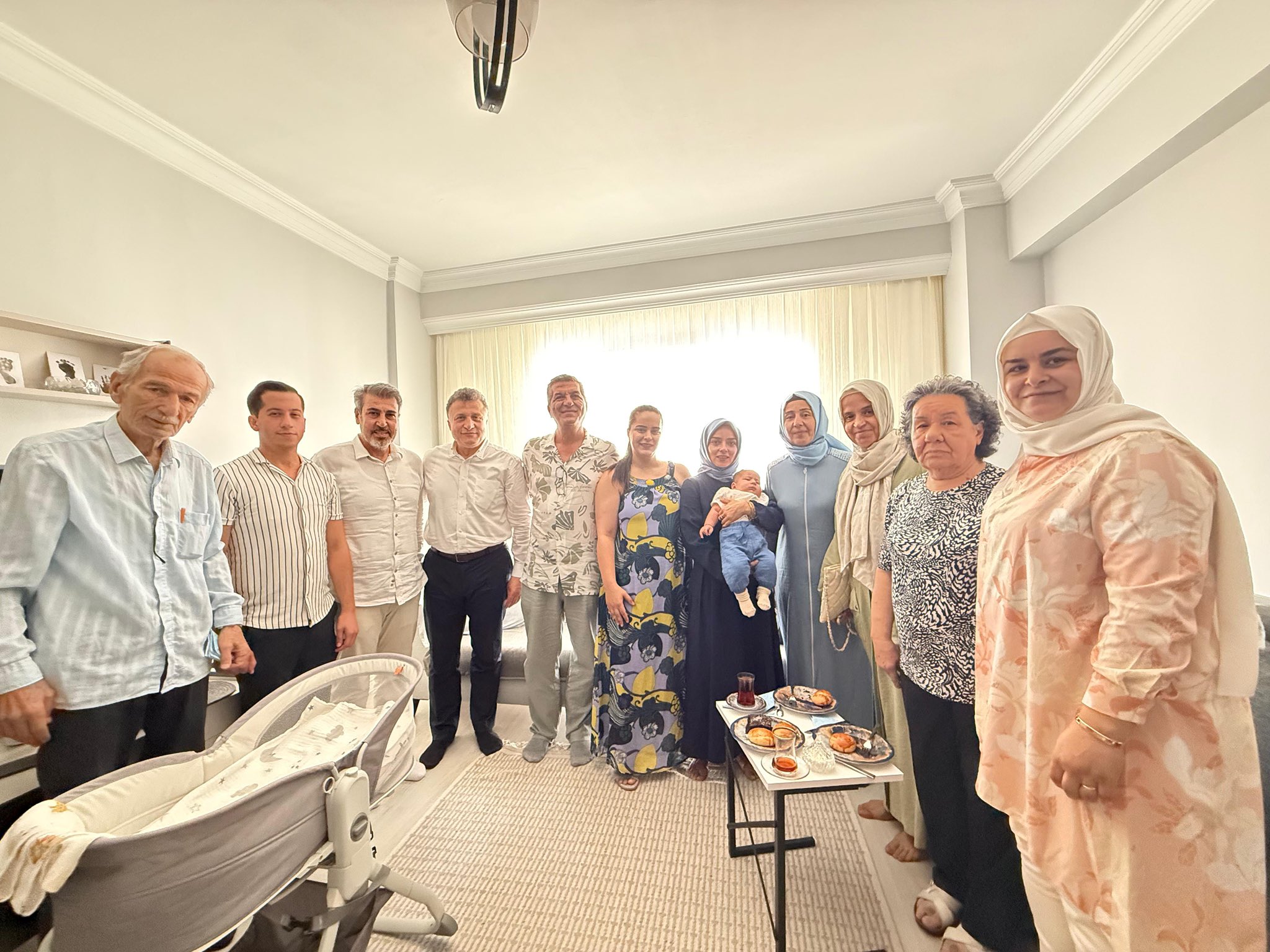 Bugün Orta Mahallemiz Şen Sokak’ta Irmak ailesine misafir olduk.