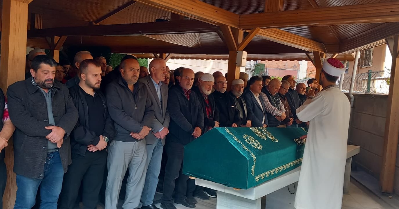 Önceki Dönem Yönetim Kurulu Üyemiz ve Teşkilat Komisyon Üyemiz Atilla Karataş’ın kıymetli amcası Mehmet Karataş’ın cenaze namazın