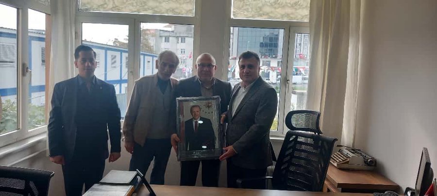 Bugün Orta Mahalle’mizin kıymetli muhtarı Yavuz Son’u ziyaret ettik.