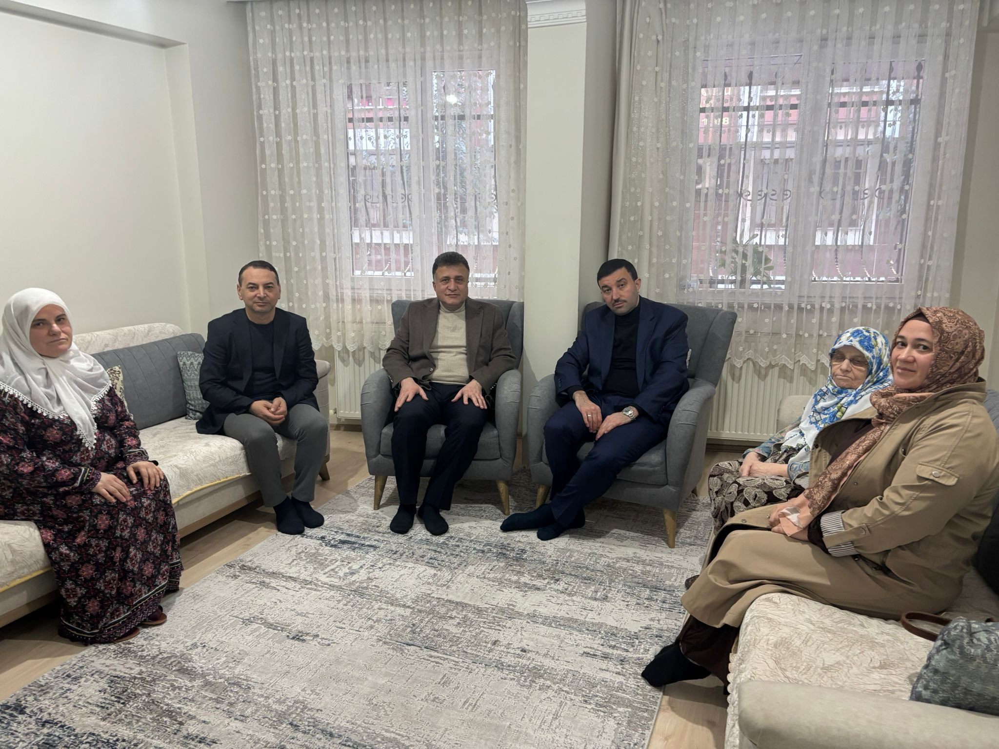 Bayrampaşa’da Şehit Ailelerine Anlamlı Ziyaret