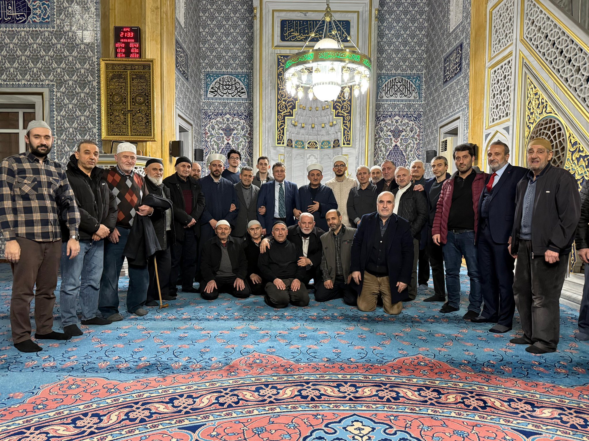 Muradiye Camii’nde Teravih Namazı ve Ramazan Buluşması