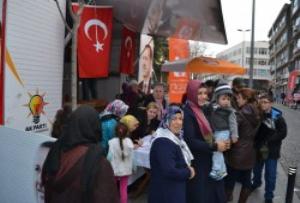 Bayrampaşa seçmeni AK Parti'ye yoğun ilgi gösteriyor!