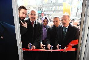 Tuna Caddesi'nde Ak Parti Bayrampaşa Seçim Bürosu Açıldı!